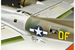 B-17G Flying Fortress><noscript><img width=