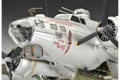 B-17G Flying Fortress><noscript><img width=