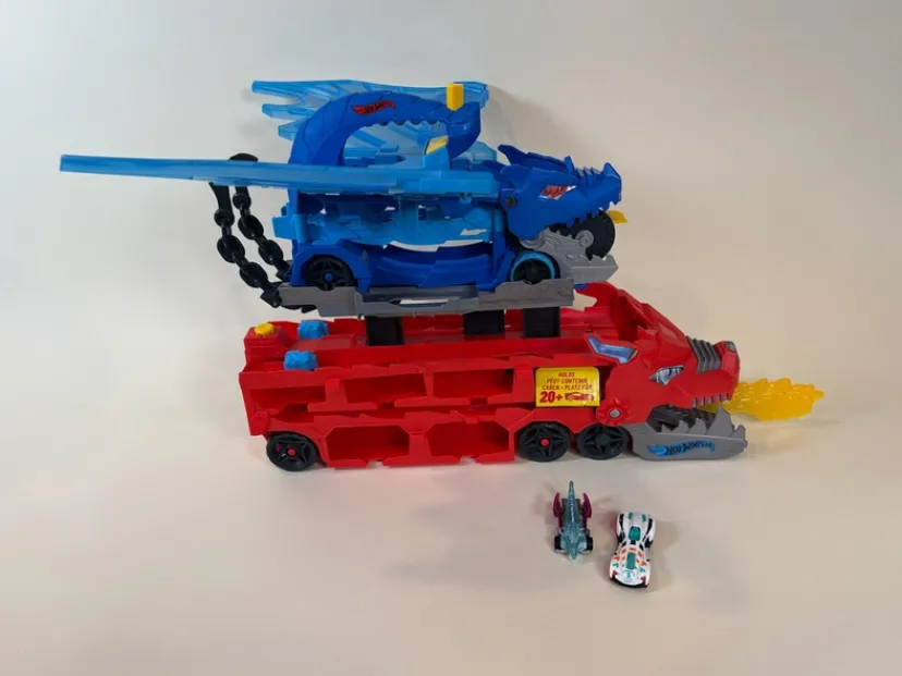 City Ultimativt Dobbelt Drage-Transporter>Hot Wheels