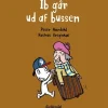 Ib går ud af bussen> Hot