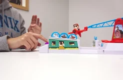 Loopin' Louie><noscript><img width=