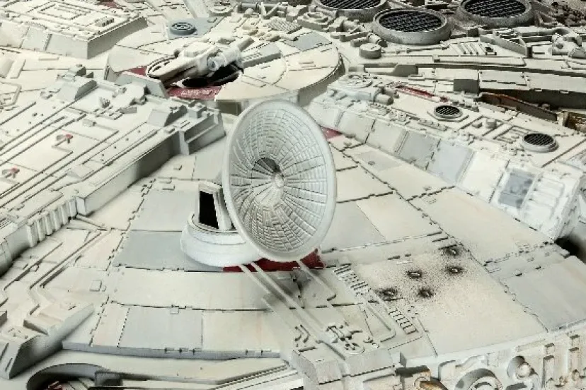 Millennium Falcon>REVELL Clearance
