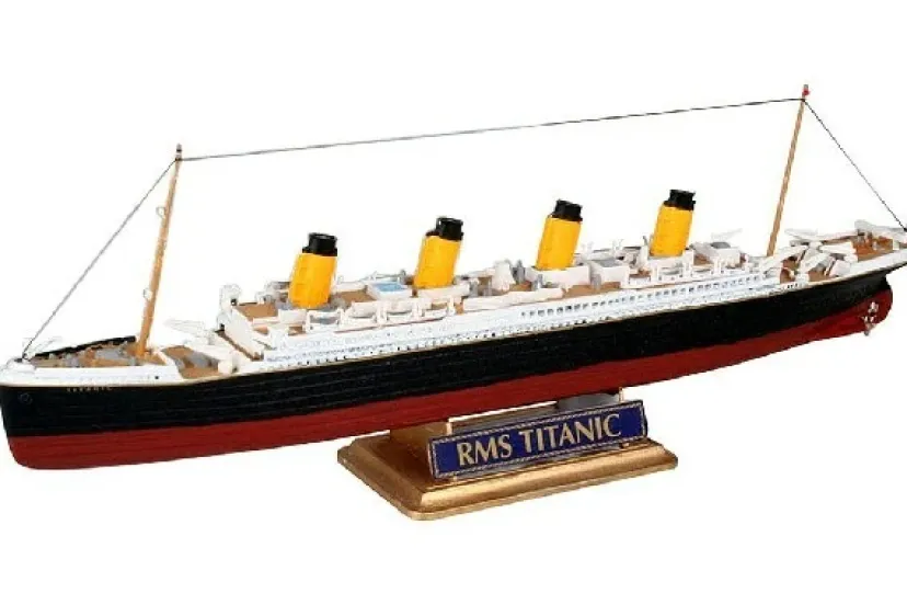 Model Set R,M,S, Titanic>REVELL Outlet