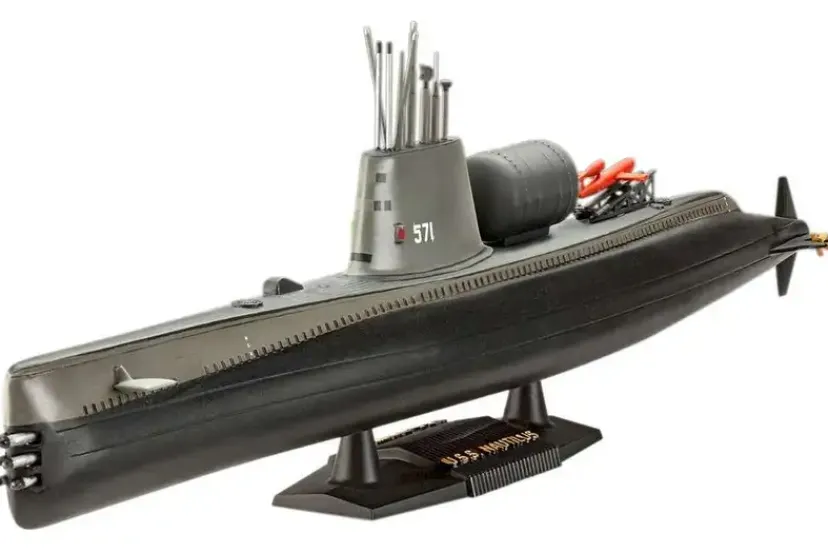 U.S.S. Nautilus 1:300>Revell Outlet